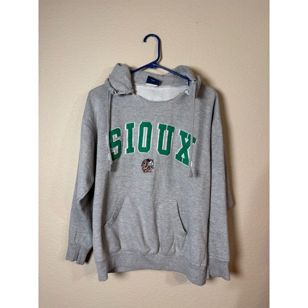 Vintage UND Fighting Sioux Hooded Sweatshirt Gray Minor Stains Size M-L